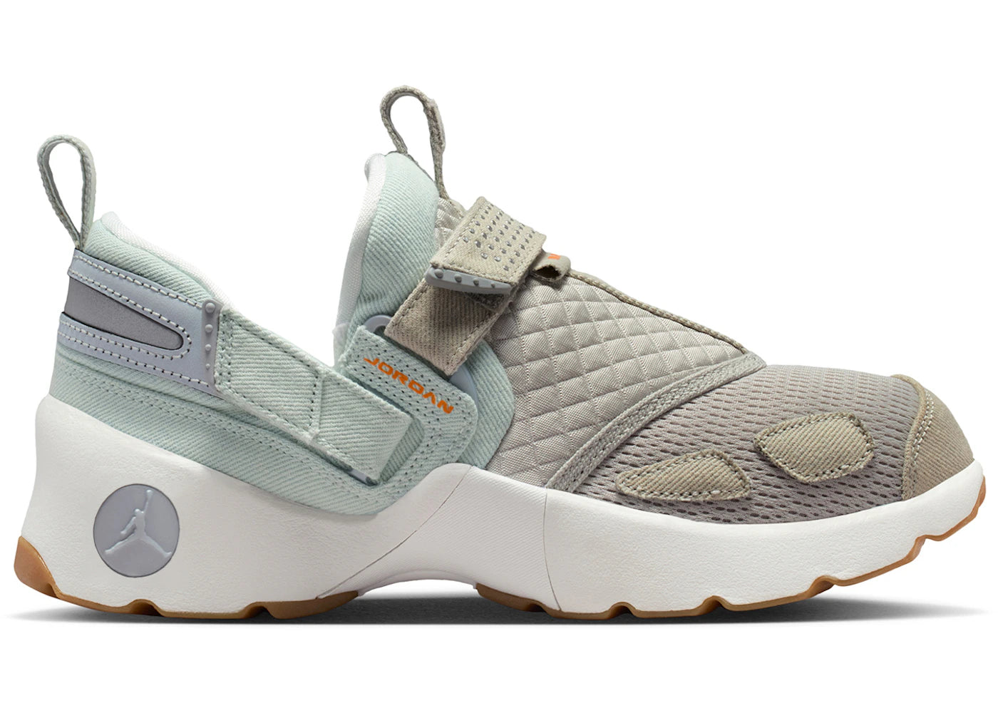Jordan Trunner LX Corduroy White Bright Ceramic Gum (Women's)