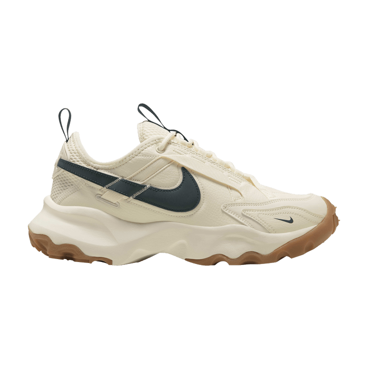 Nike TC 7900 Pale Ivory Gum Light Brown Armory Navy (Women's)