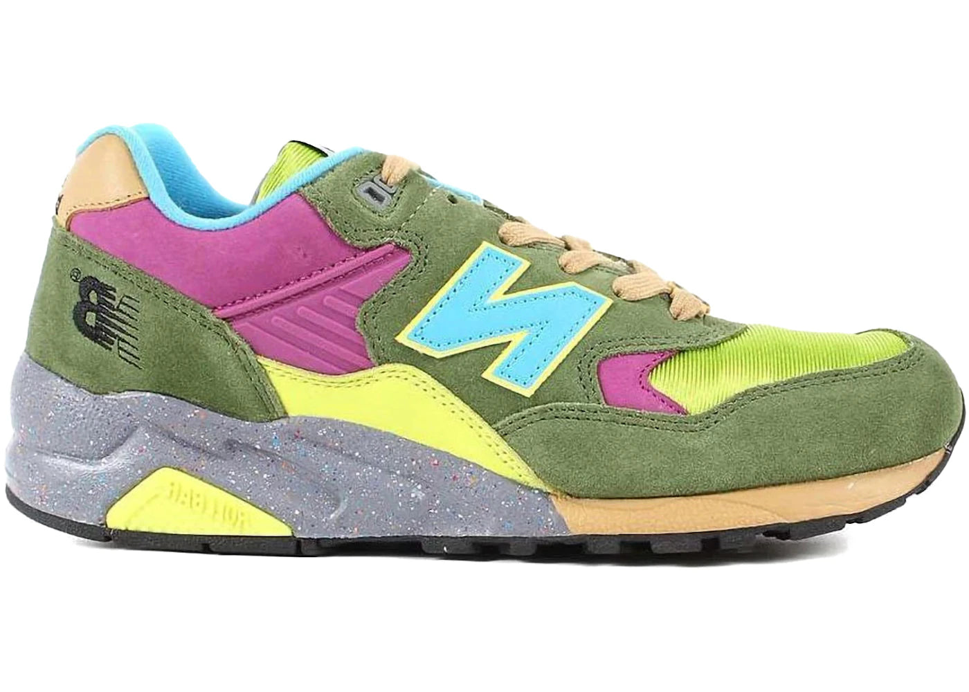 New Balance 580 Undefeated Pesto