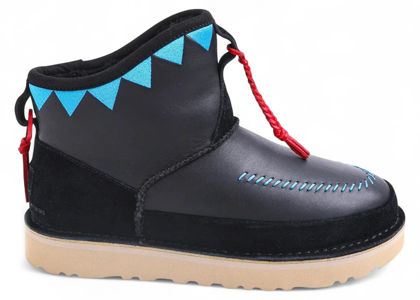 UGG Campfire Crafted Regenerate Boot Liberaiders Black